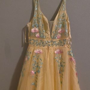 Yellow Sleeveless Floral embroidered V neck Junior Prom Dress